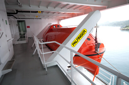 Lifeboat Davits