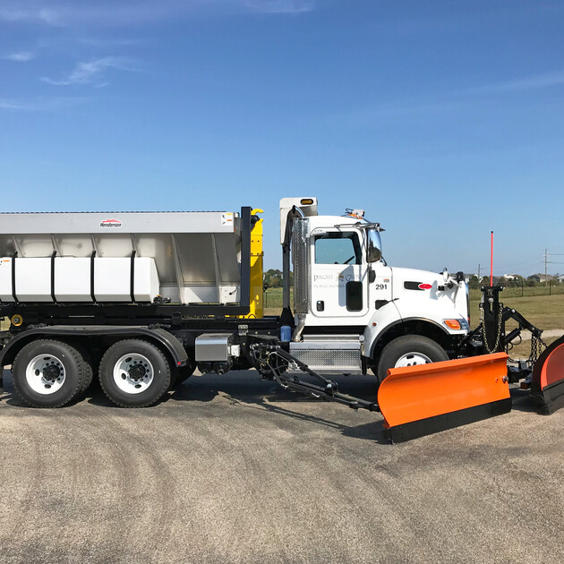 T30S Peterbilt SpreaderPlowWing