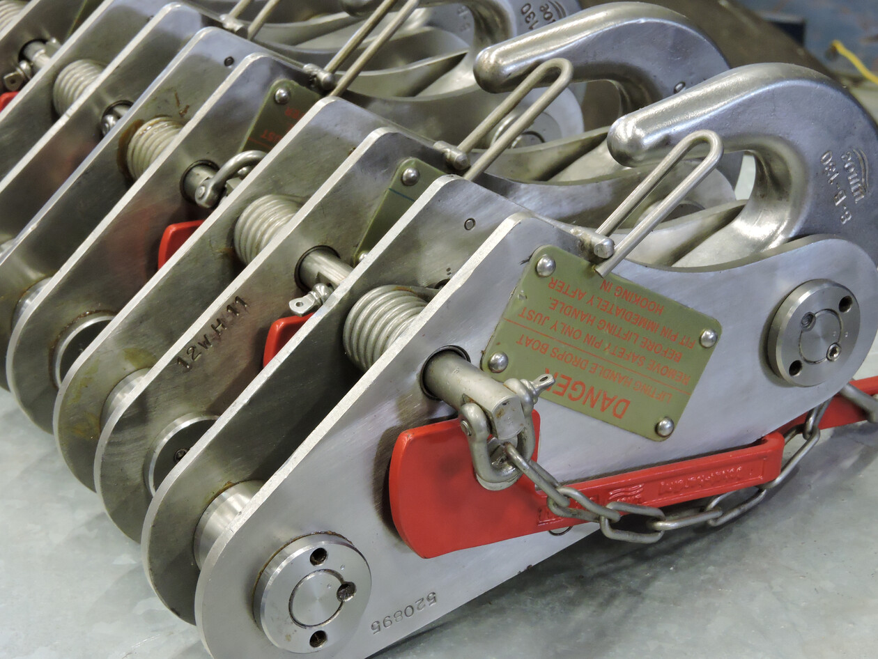 Hooks and rehooking PALFINGER MARINE