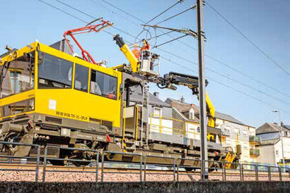 PALFINGER Railway - REPAIR OF OVERHEAD LINE BRACKETS