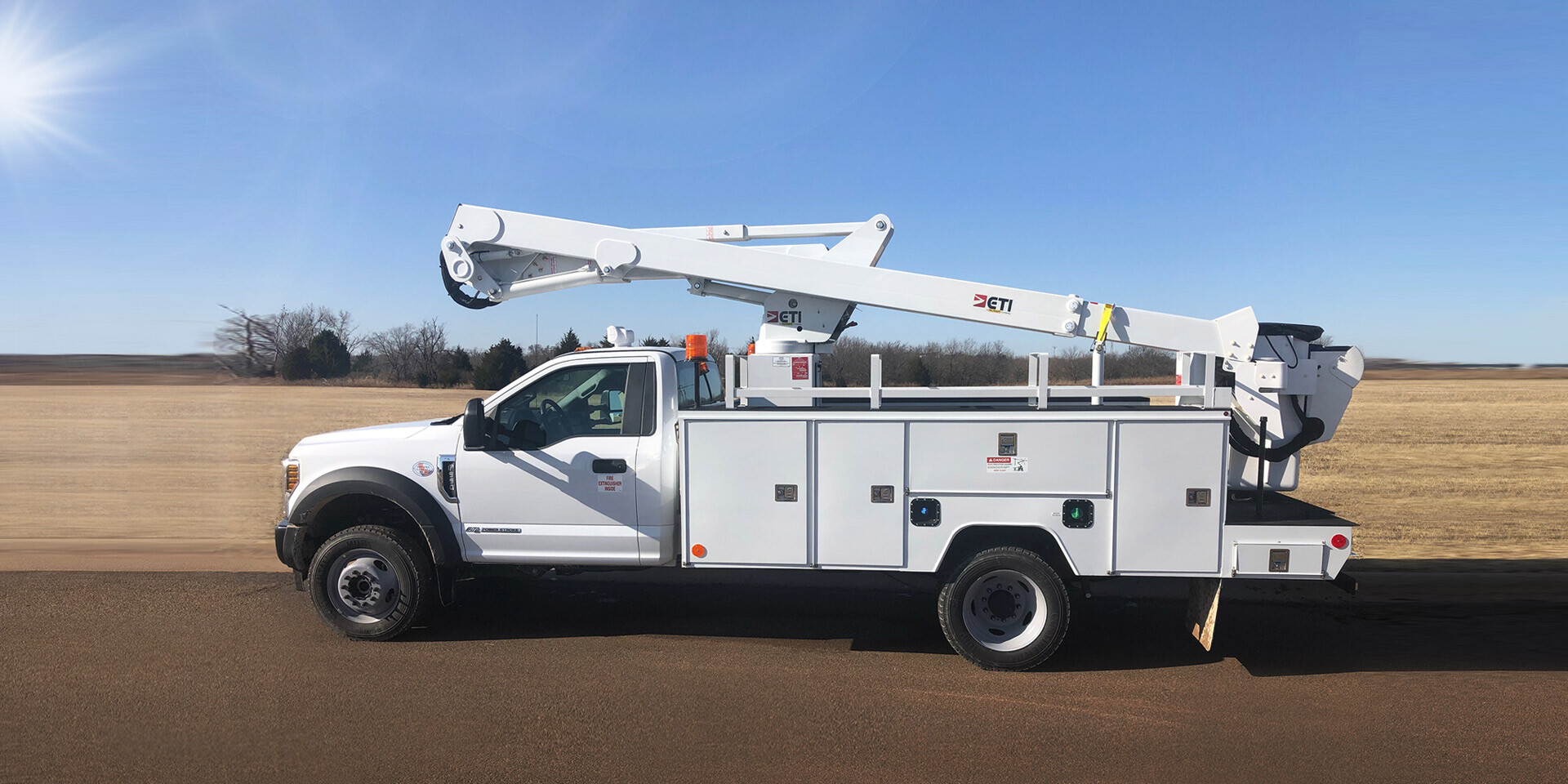 ETC 40 IH Aerial Lift Truck ETC 40 IH Aerial Lift Truck