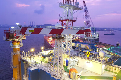 Stiff boom cranes - Offshore Stiff boom cranes - Offshore