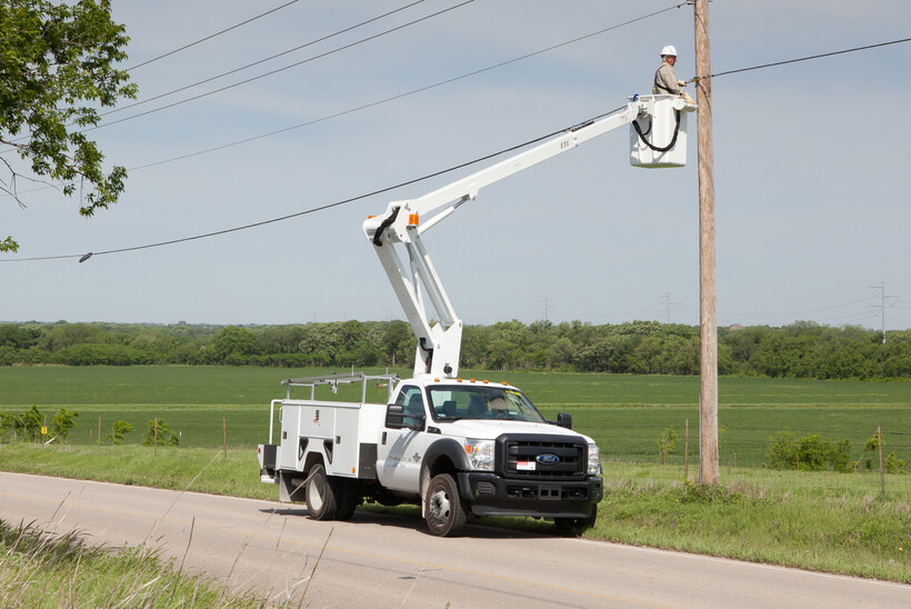 ETI Aerial Lift Trucks - Bucket Trucks | PALFINGER