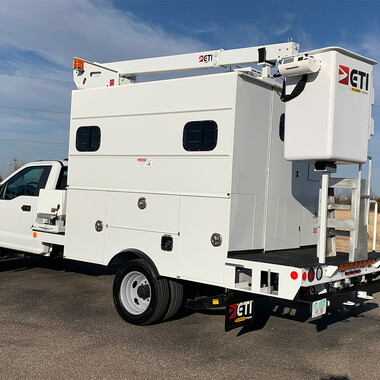 Ford F550 Fiber Canopy For Sale | ETT 29 | PALFINGER