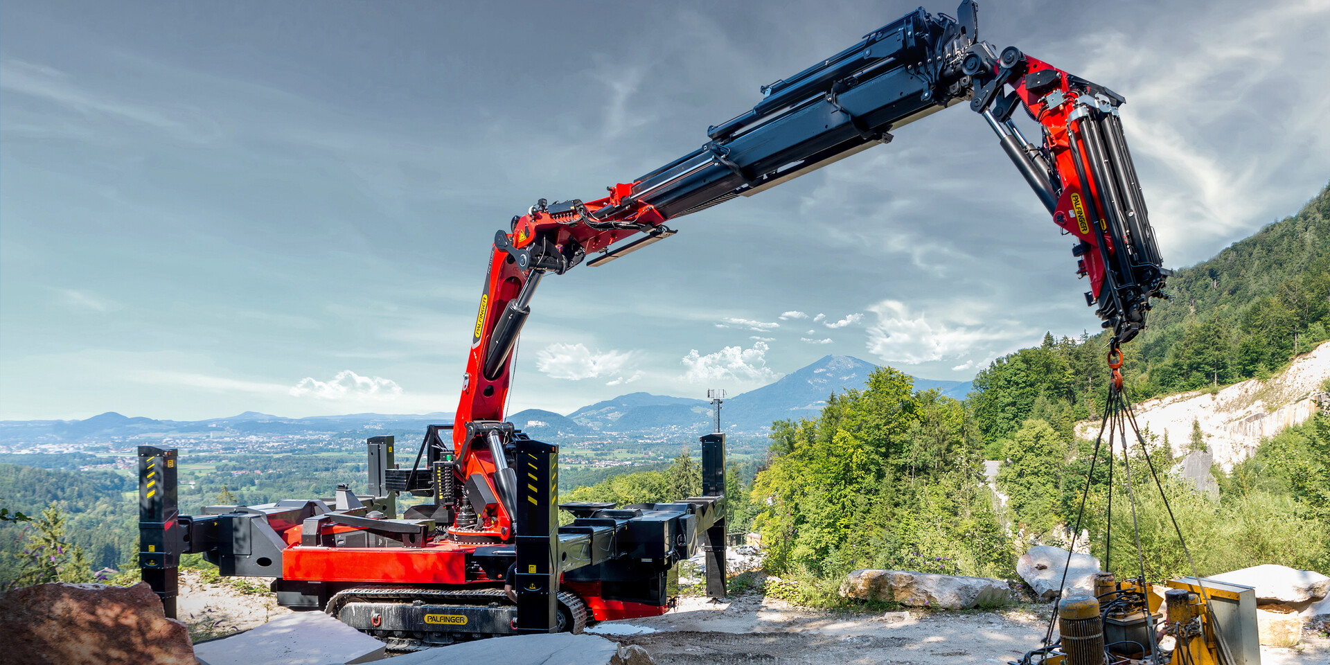 PALFINGER Crawler Cranes PALFINGER Crawler Cranes