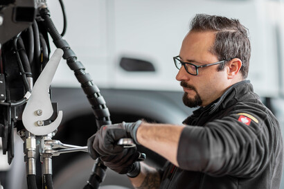 Bucket truck repairs