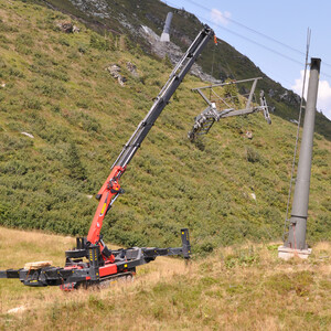 PCC 115.002 - PALFINGER Crawler Cranes