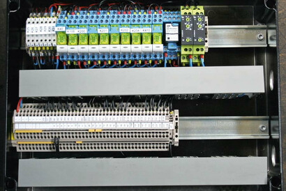 7. New electronic components are preassembled. 7. New electronic components are preassembled.