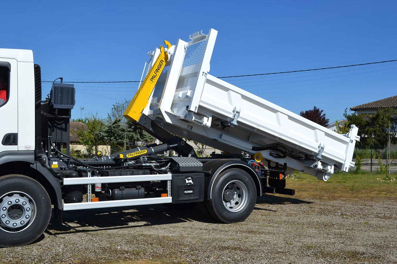 Camion grue Palfinger occasion france Spain Trucks Sales