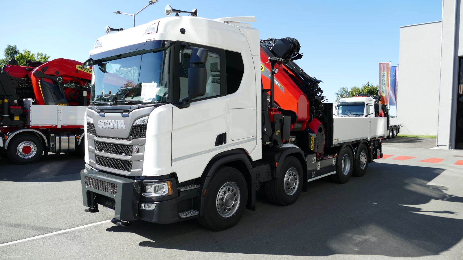 SCANIA TRUCK AND CRANE