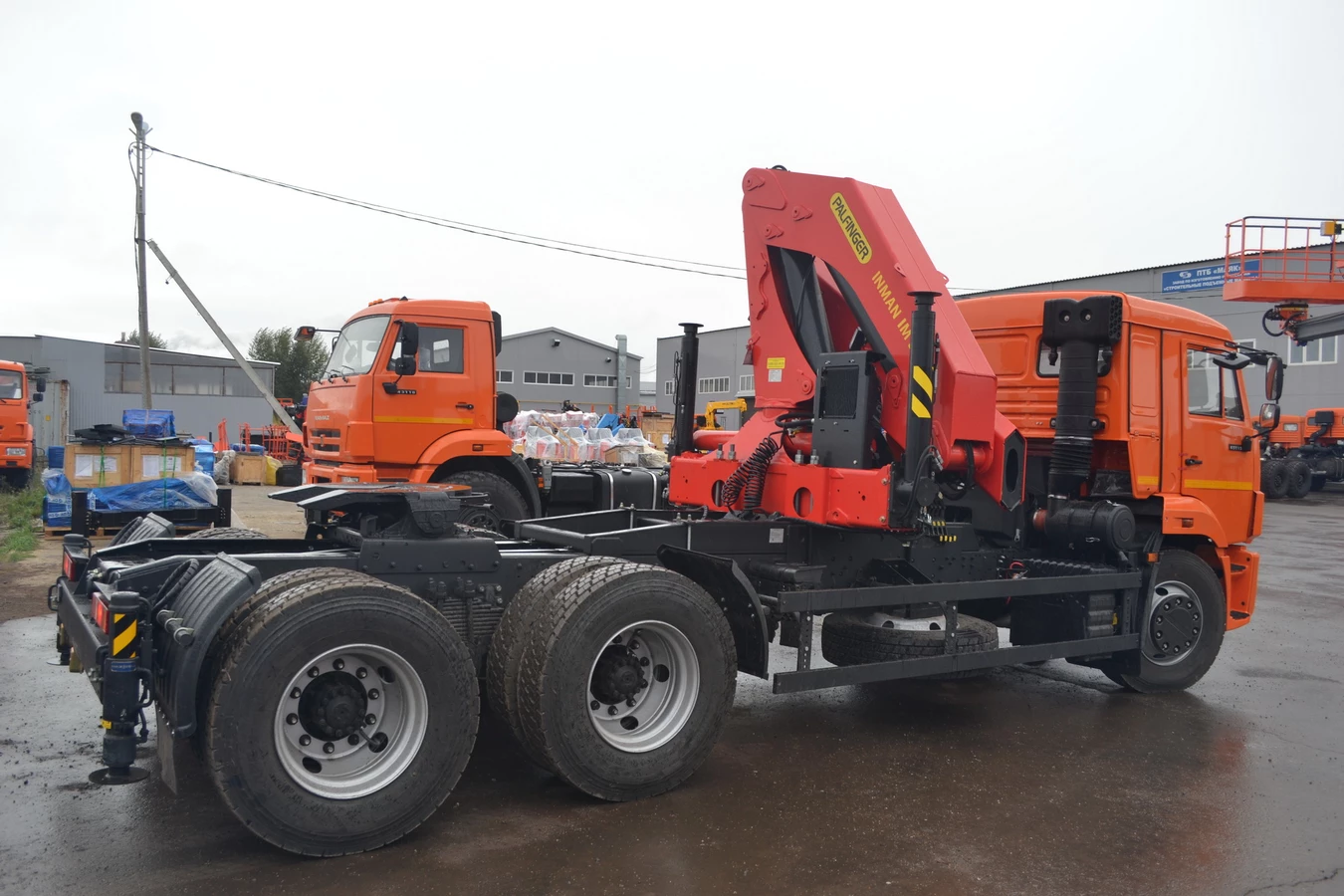 СПЕЦИАЛЬНЫЙ СЕДЕЛЬНЫЙ ТЯГАЧ KAMAZ 65115 C КМУ INMAN IM