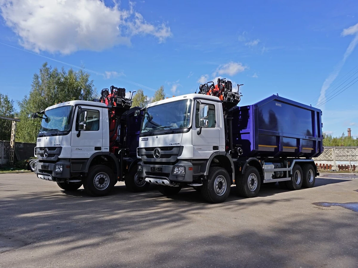 Два ломовоза на шасси Mercedes-Benz Actros 4141K с