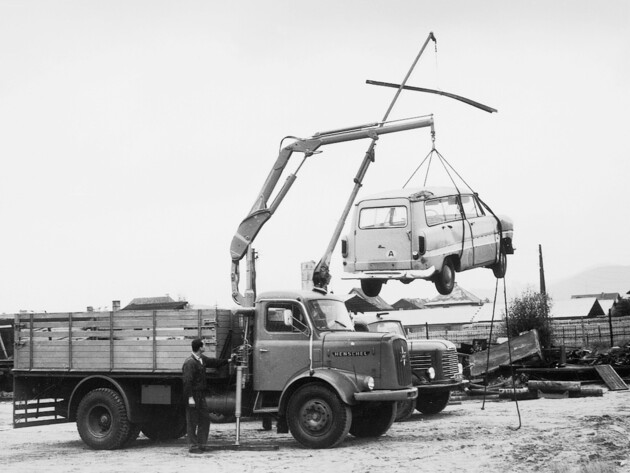 First steps of PALFINGER MARINE