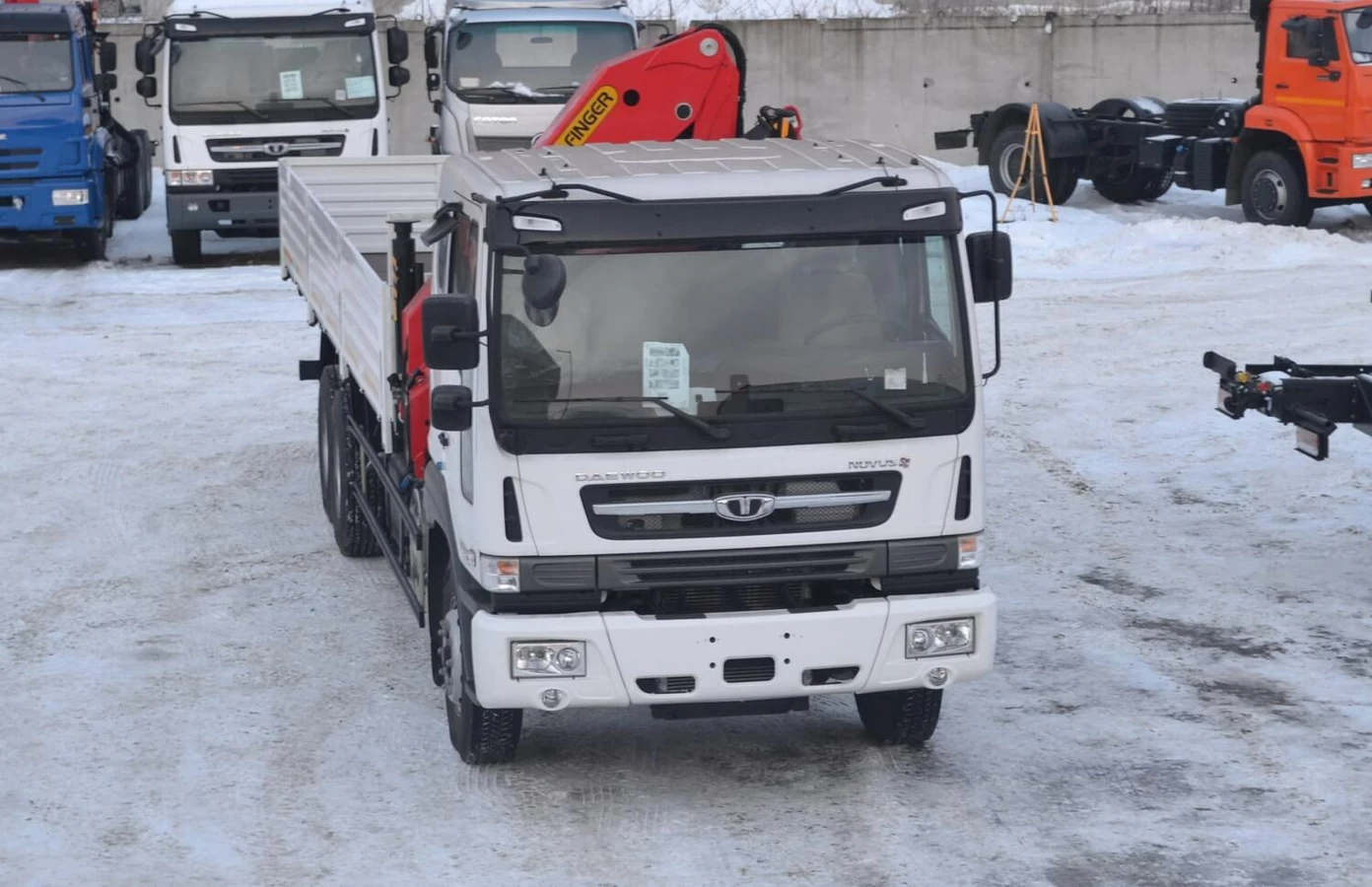 Кран-манипулятор на базе FUSO CANTER с КМУ PK 8500A