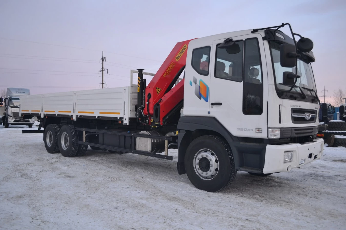 Кран-манипулятор на базе FUSO CANTER с КМУ PK 8500A