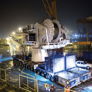 AHC crane during transport