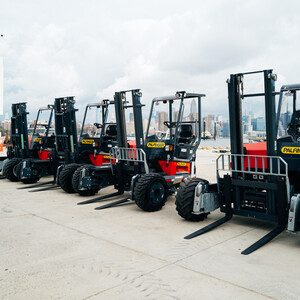 2022 - PALFINGER revolutionizes the world of truck mounted forklifts with the new TMF FHS 55 | © PALFINGER AG