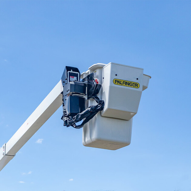 Hidroelevador telescopico pb 13-at i