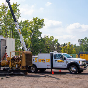 PAL Pro 43 Mechanics Truck with raised curb-side compartments