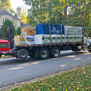 side profile mounted truck-mounted forklift