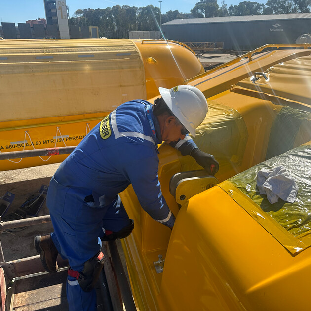 Maintenance work on cruise ship equipment requires maximum accuracy and planning. 