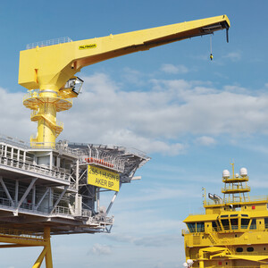 The cranes are designed for use in both the offshore wind and oil and gas industries to reduce risks to offshore personnel and optimize operating costs. | © PALFINGER