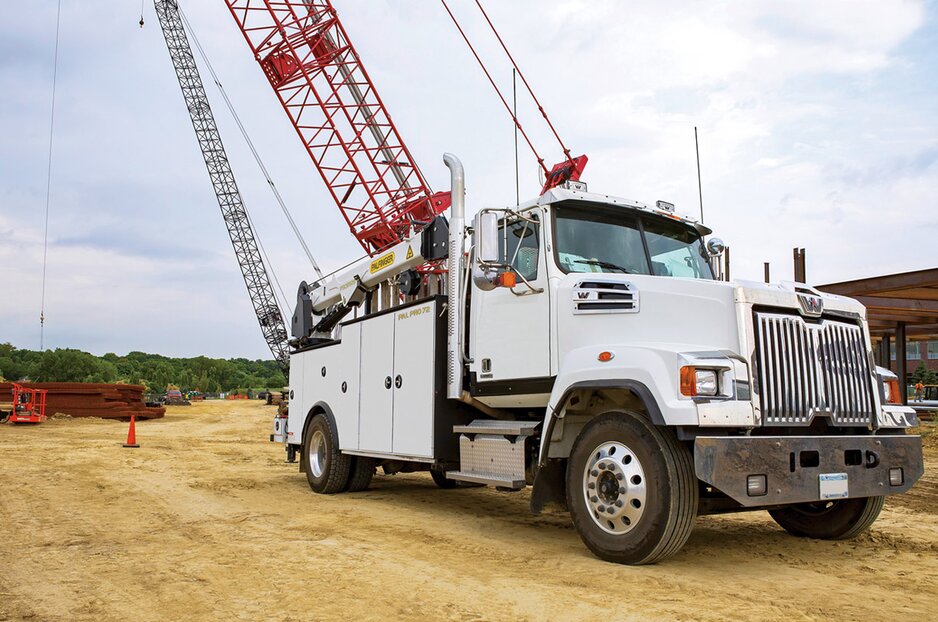 PAL Pro 72 Mechanics Truck with PSC 10829 Service Crane