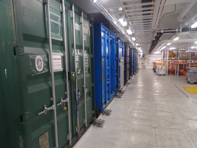 Container skidding system