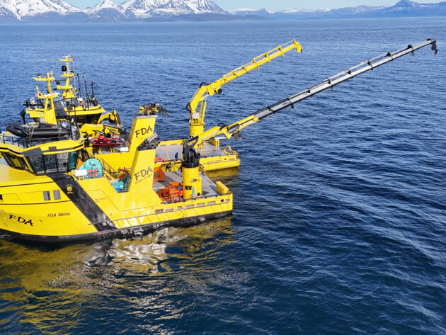 FDA vessels equipped with a combination of several PALFINGER MARINE cranes. | © Tommy Grønning